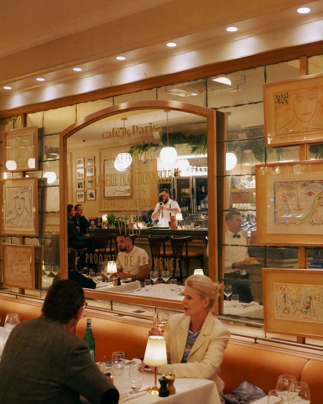 Sonorisation du restaurant Café de Paris à Saint-Tropez par Abane Groupe