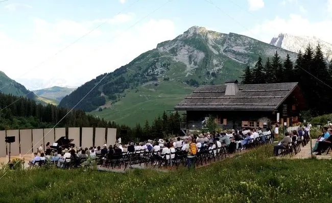 APG soulève des montagnes pour le festival Musique à Beauregard